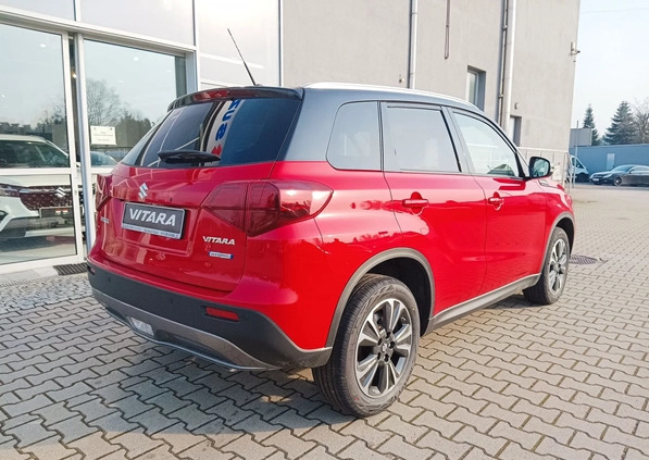 Suzuki Vitara cena 120590 przebieg: 5, rok produkcji 2024 z Szczebrzeszyn małe 191